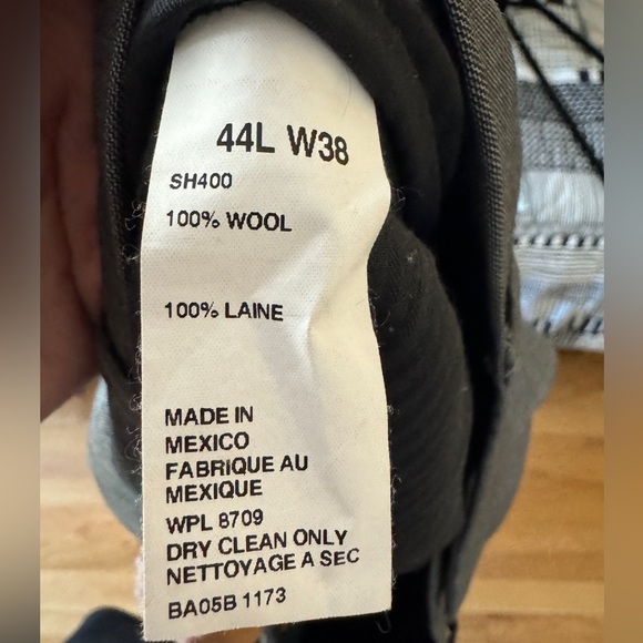 Ben Sherman medium gray lightweight suit with pants - Picture 5 of 6